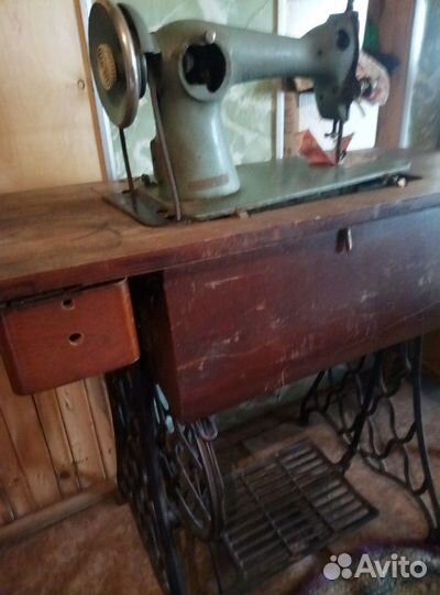 Швейная машина Подольск
