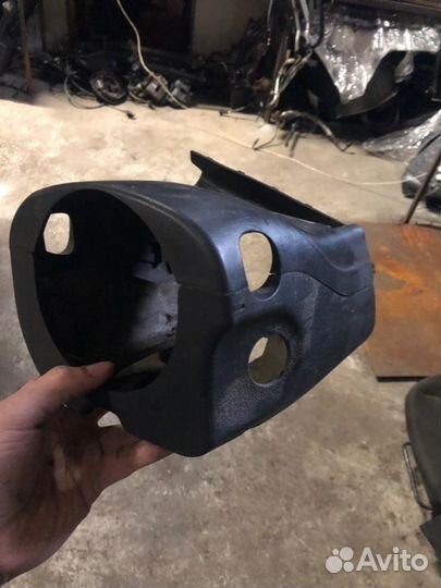 Кожух рулевой колонки Ford Focus 1