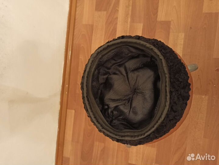 Берет каракулевый