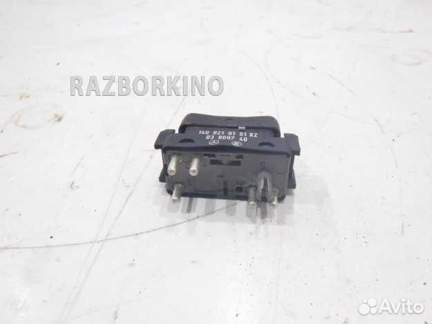 Кнопка стеклоподъемника A1408210251