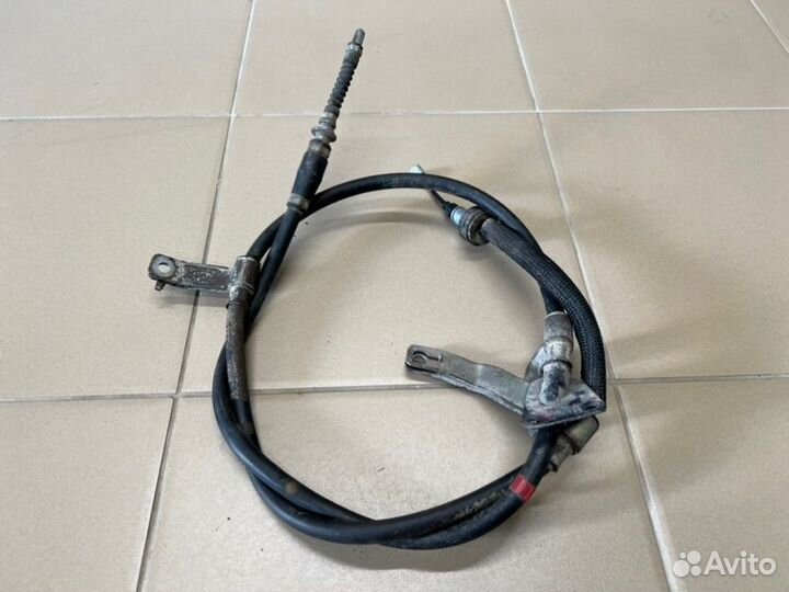 Трос ручника правый Kia Ceed универсал 1.6 G4FG