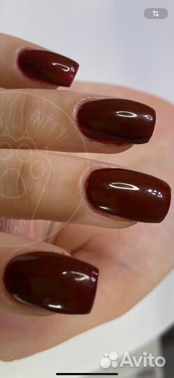 Модель на маникюр / Мастер маникюра