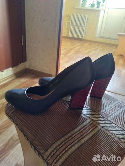 Туфли женские 39 размер