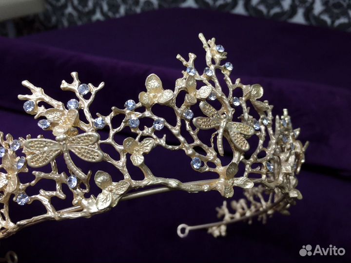 Диадема «лесная» со стрекозами