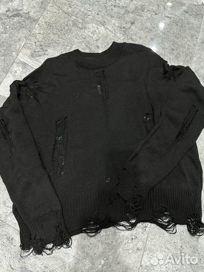 Кофта с дырками