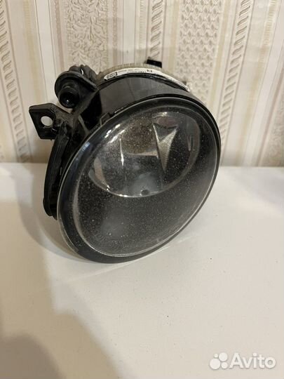 Фара противотуманна Hella vw golf 5/ jetta 5