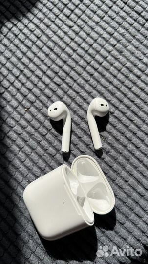 Кейс для airpods 2.беспроводной заряд, оригинал