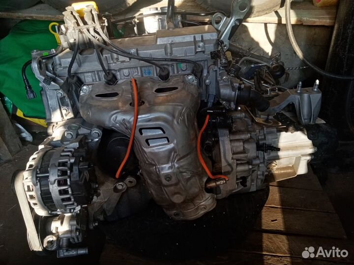 Все запчасти на Рено Сандеро 2 новые орегинал