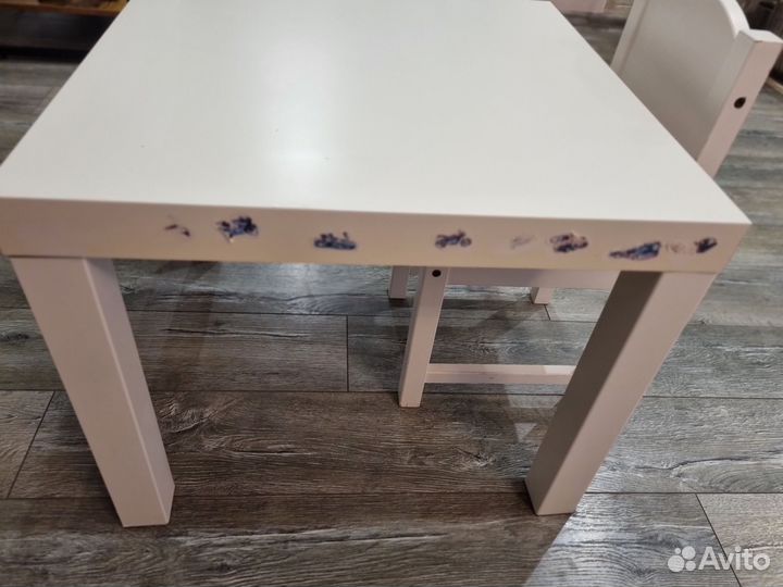 Детский стол и стул IKEA