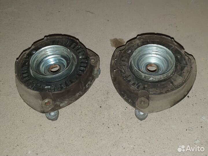 Верхняя опора VAG, оригинал (арт. 5Q0412331E)