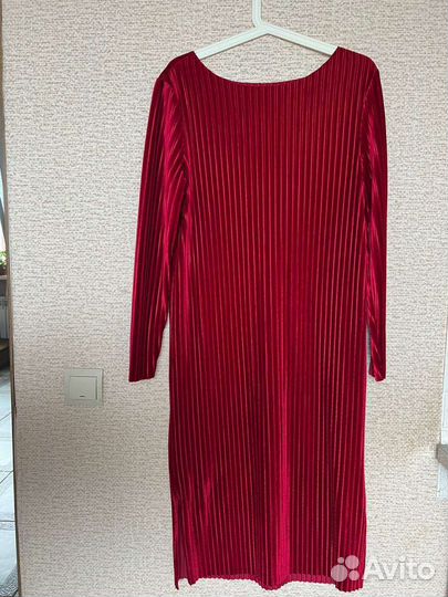 Платье бархатное