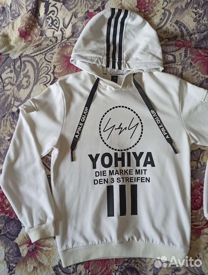 Спортивный костюм женский новый 40-42 размер