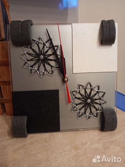 Настенные часы (новые) Черно-Белые