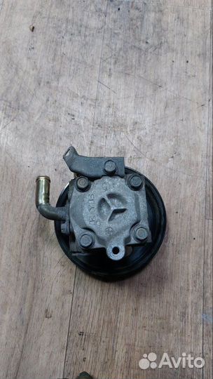 Насос гидроусилителя руля Mitsubishi Dion CR6W