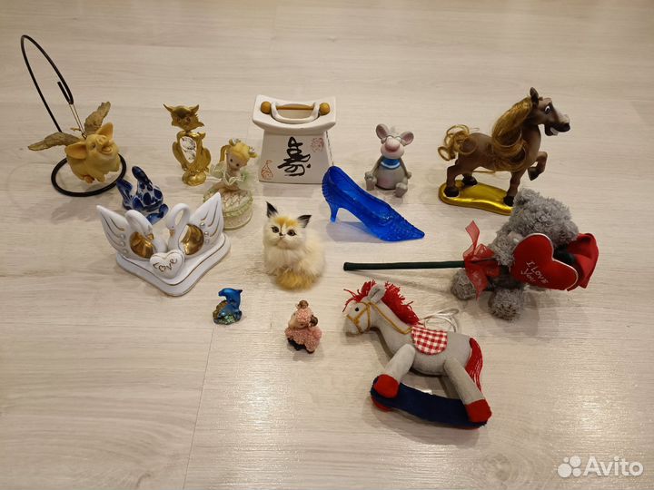 Сувениры фигурки игрушки