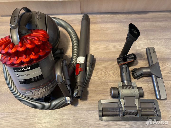 Пылесос Dyson DC52