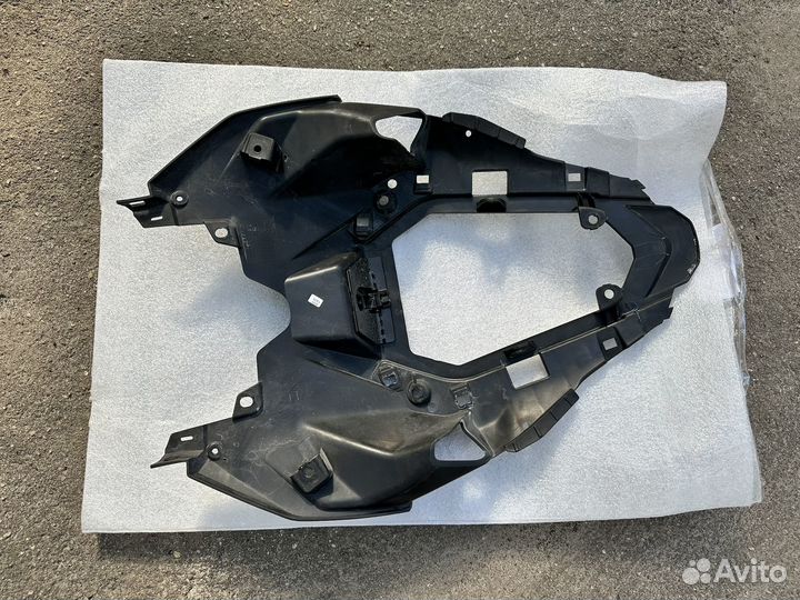 Верхняя часть хвоста BMW S1000R M1000R