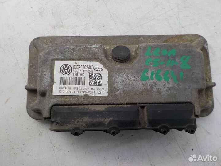 Блок управления двигателем Seat Leon 2009-2012