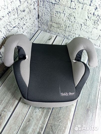 Детское автокресло - бустер от 4 - 12 лет новое