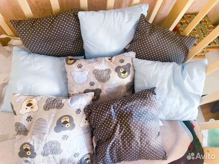 Бортики в кроватку