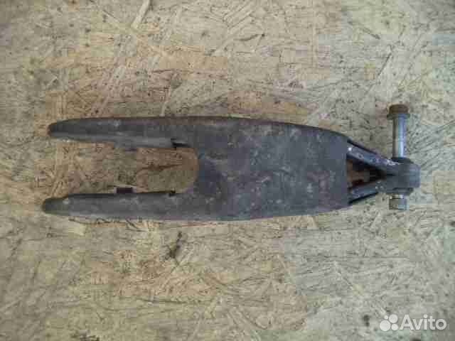 Рычаг задний правый нижний Mercedes CLS W219 21135