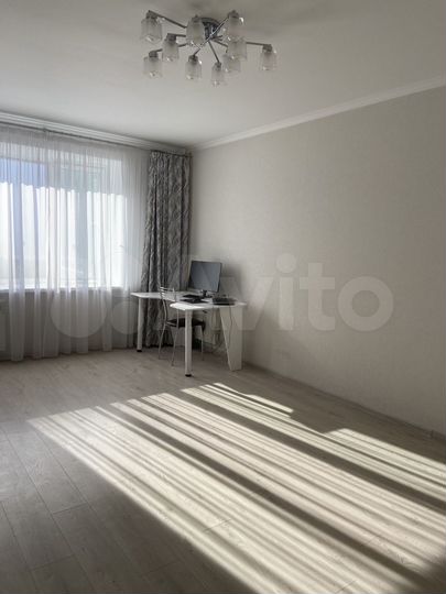 2-к. квартира, 62,2 м², 8/16 эт.