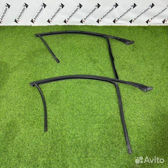 Молдинг двери передний правый Bmw 5-Series G30