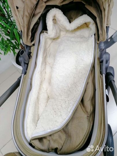 Новая коляска-трансформер Luxmom V8 3в1 (песочный)