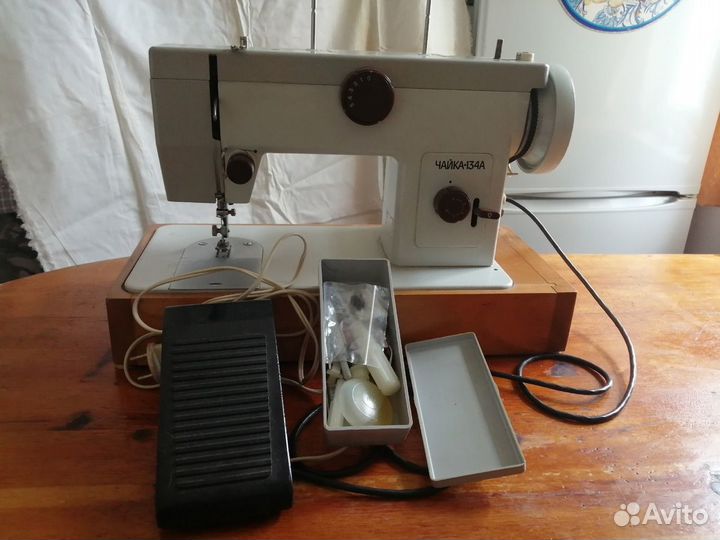 Швейная машинка Чайка 134 А