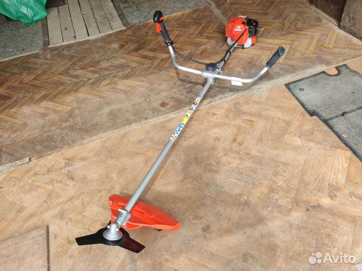 Тример бензиновый хускварна 122с