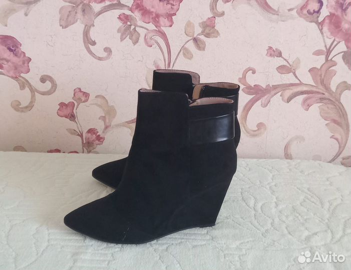 Полусапожки замшевые