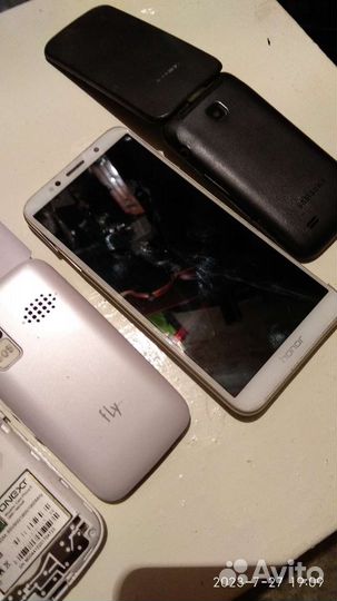 Телефоны на запчасти