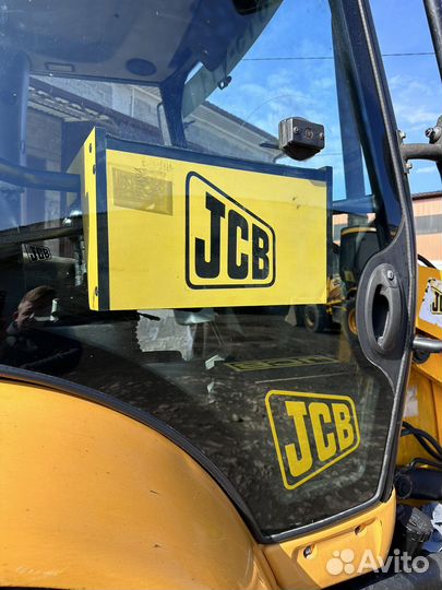 Полка JCB