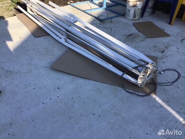 Уличный зонт