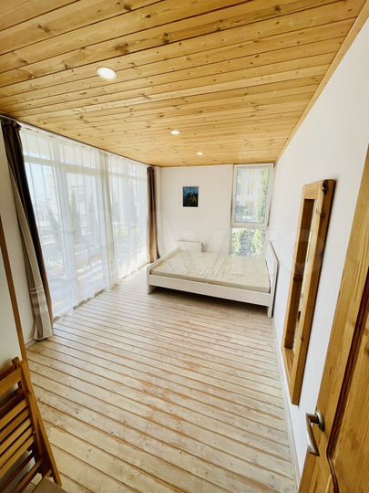 2-к. квартира, 56 м², 2/4 эт.