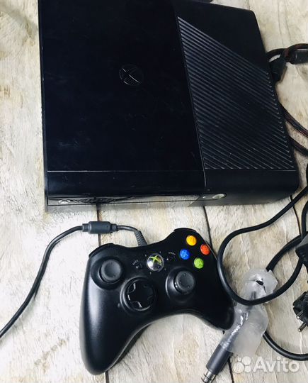 Игровая приставка xbox 360