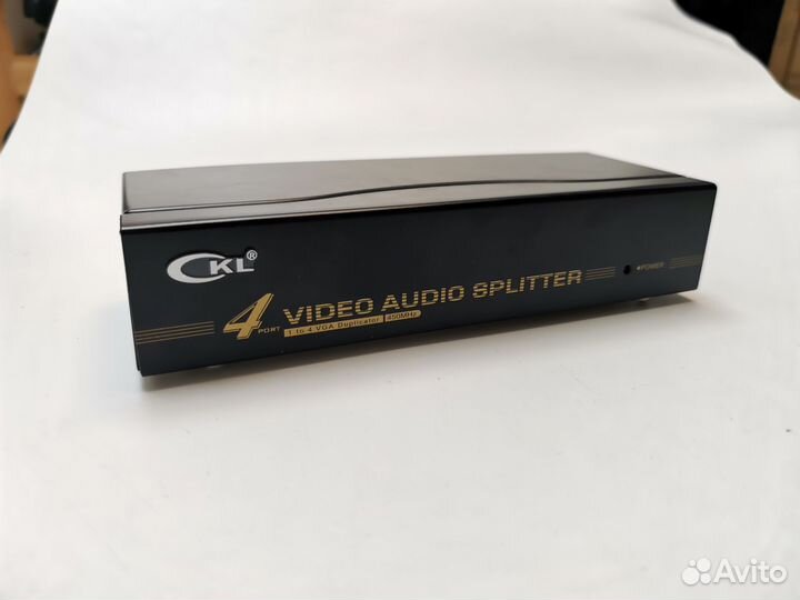 VGA делитель 1 на 4