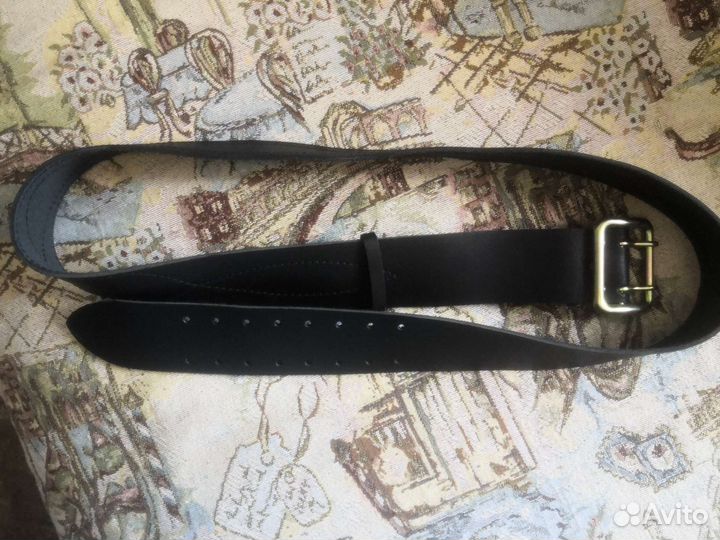 Мужской кожаный ремень
