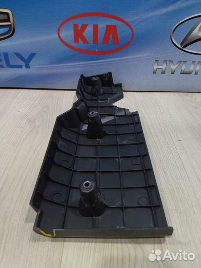 Крышка накладка двигателя декоративная Kia RIO 2