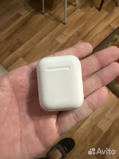 Беспроводные наушники apple airpods