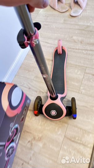 Самокат Globber трехколесный