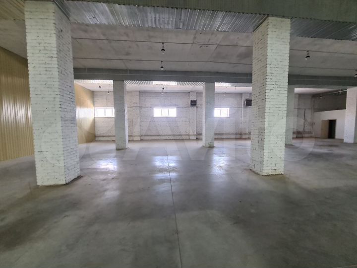 Торговая площадь, 1300 м²