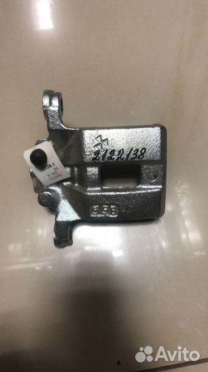 Суппорт тормозной Nissan X-Trail T-30 задний правы