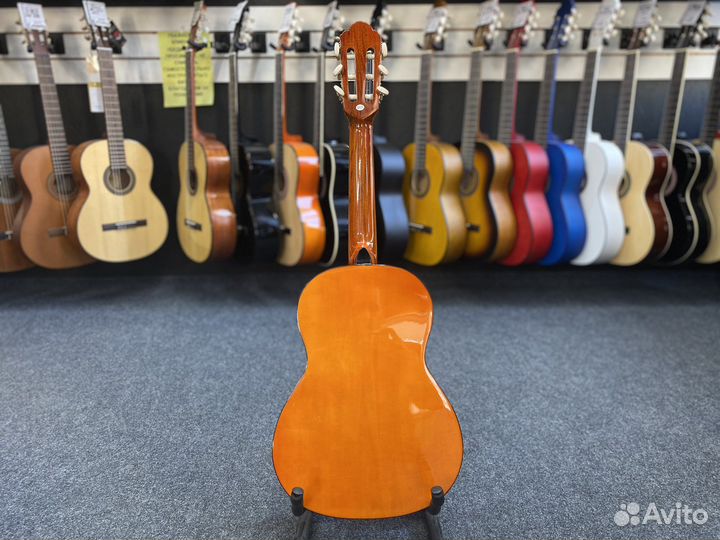 Гитара классическая 1/2