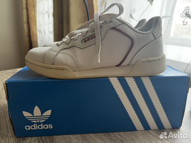 Кроссовки adidas