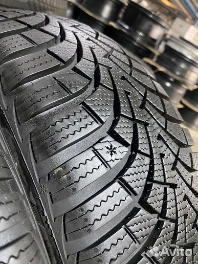 Goodyear UltraGrip 9 195/55 R16