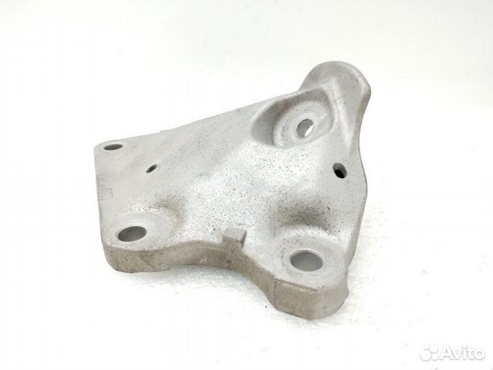 Кронштейн двигателя левый Bmw 5-Series E60 2.5