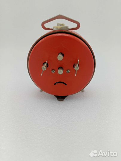 Настольные часы. Будильник 