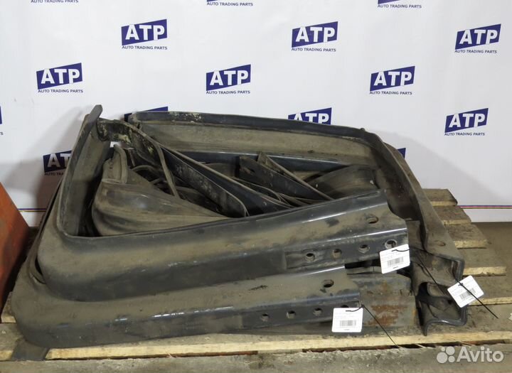 Кронштейн топливного бака в сборе SC б/у 1887755