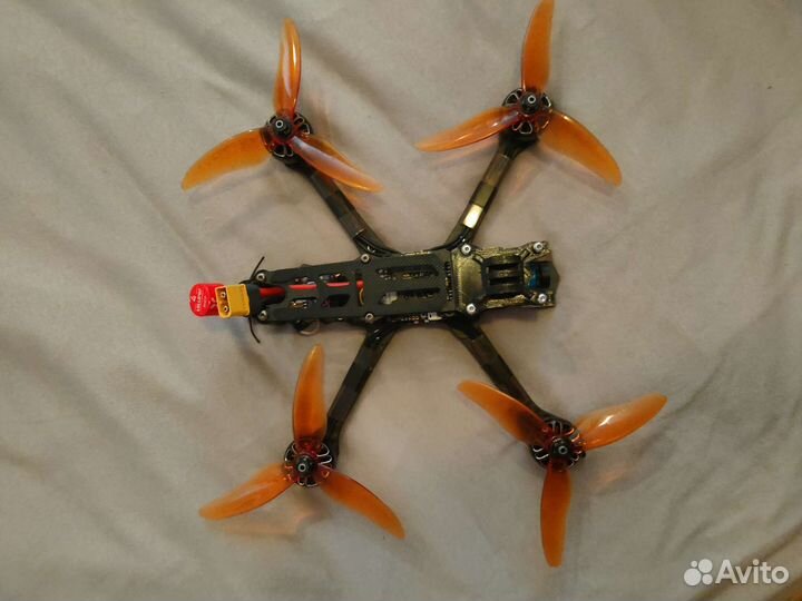 Гоночный квадрокоптер